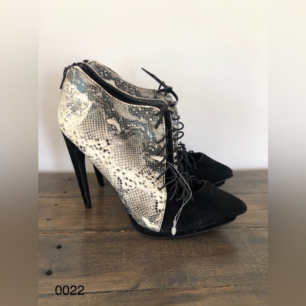 Penny Loves Kenny Kellie II Women  Platform Heel Size 8.5